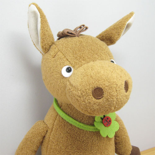 goodLuck（グッドラック）　ぬいぐるみSサイズ　ウマのサクラ