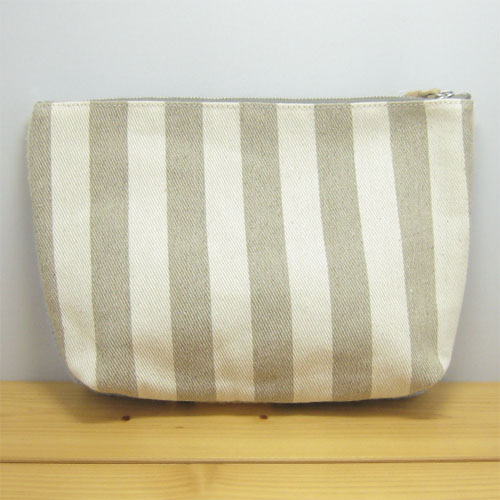 サンリオ　ハローキティ（Hello Kitty）　サガラポーチ（ポット）