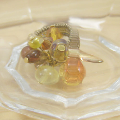 バーグ限定　手作り雑貨　ビーズアクセサリー　リング　木の実のリング