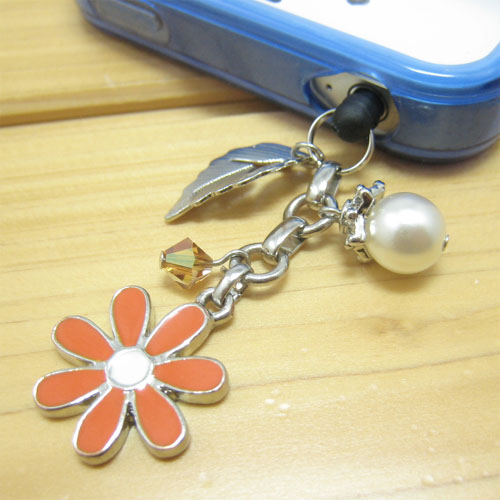 『バーグ限定品』　手作り雑貨　ビーズアクセサリー　スマートフォンピアス　フラワーチャーム