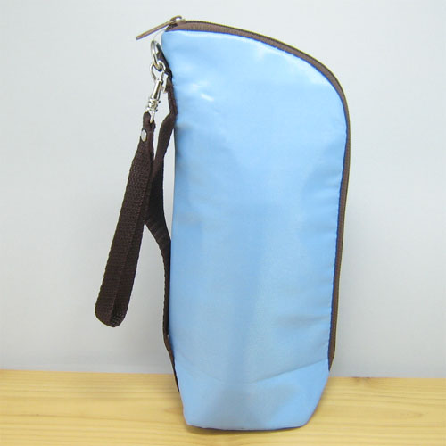 Cummy（クーミィ）シリーズ　ペットボトルケース（ブルー）