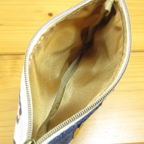 PEANUTS（ピーナッツ）　スヌーピー（SNOOPY）　WOW！シリーズ　ティッシュポーチ