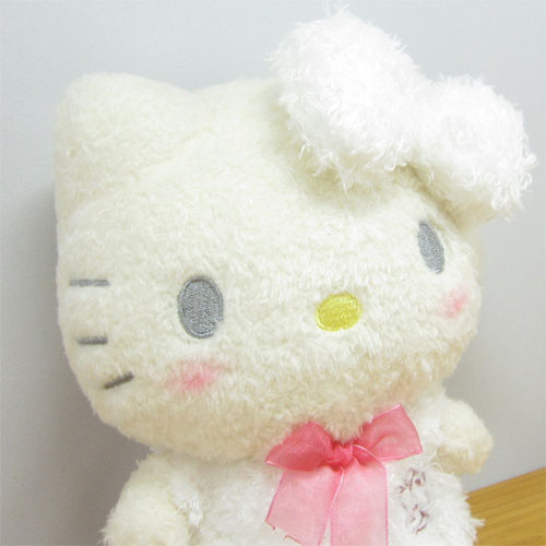 サンリオキャラクターズ　リラックスシリーズ　ハローキティ（Hello Kitty）　ぬいぐるみS